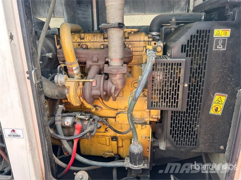 CAT XQ60-4 60 kW Mobile Generator Set Generadores diésel