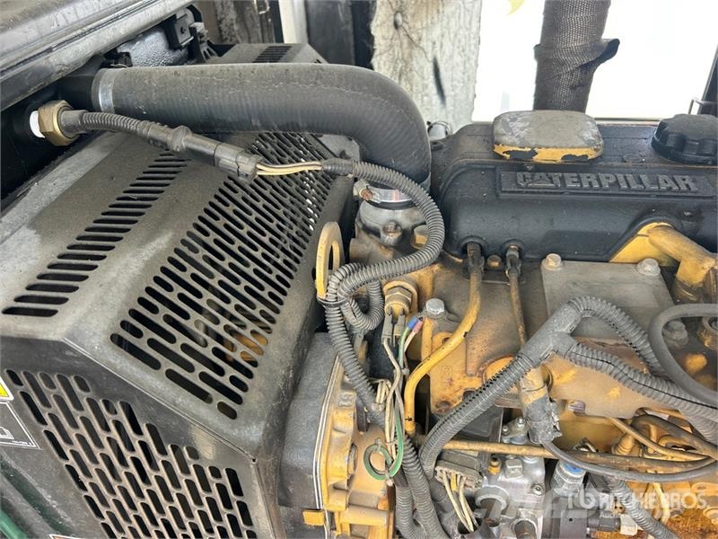 CAT XQ60-4 60 kW Mobile Generator Set Generadores diésel