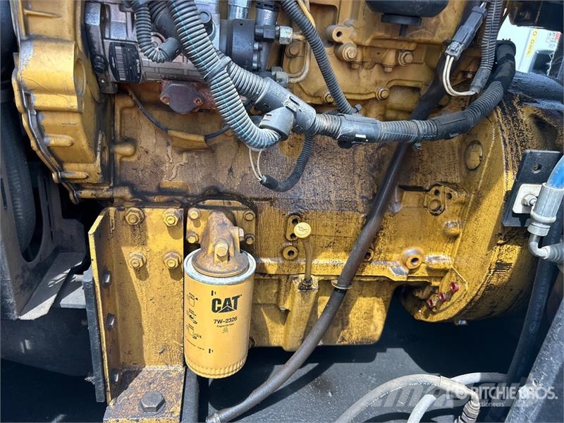 CAT XQ60-4 60 kW Mobile Generator Set Generadores diésel