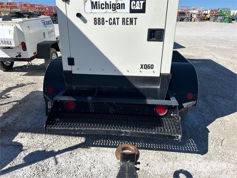 CAT XQ60-6 55 kW Mobile Generator Set Naftové generátory