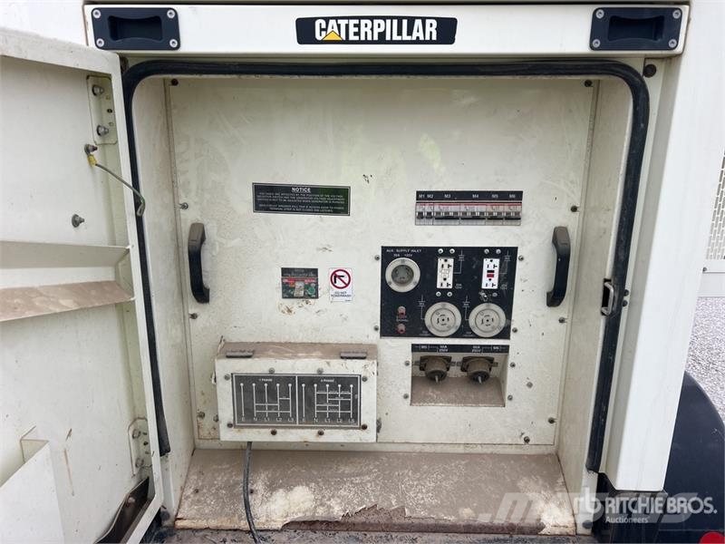 CAT XQ60-6 55 kW Mobile Generator Set Diiselgeneraatorid