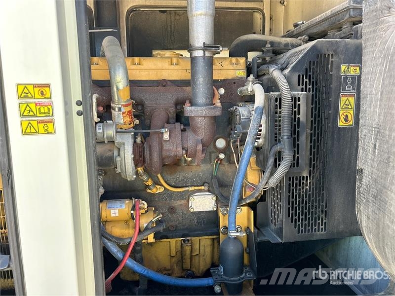CAT XQ60-6 55 kW Mobile Generator Set Naftové generátory