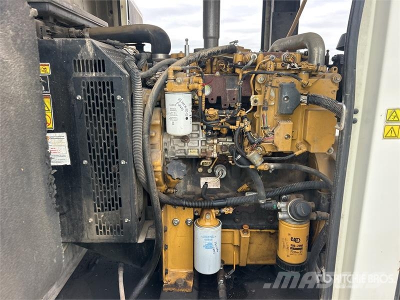 CAT XQ60-6 55 kW Mobile Generator Set Diiselgeneraatorid