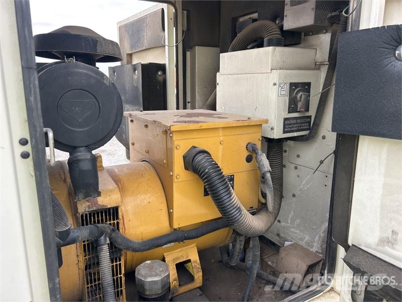 CAT XQ60-6 55 kW Mobile Generator Set Diiselgeneraatorid