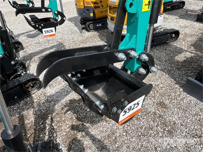 CFG MH13RX Mini Excavator (Unused) 소형 굴삭기 7톤 미만