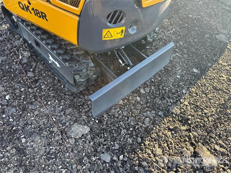 CFG QK18R Mini Excavator (Unused) Mini kotrók < 7t