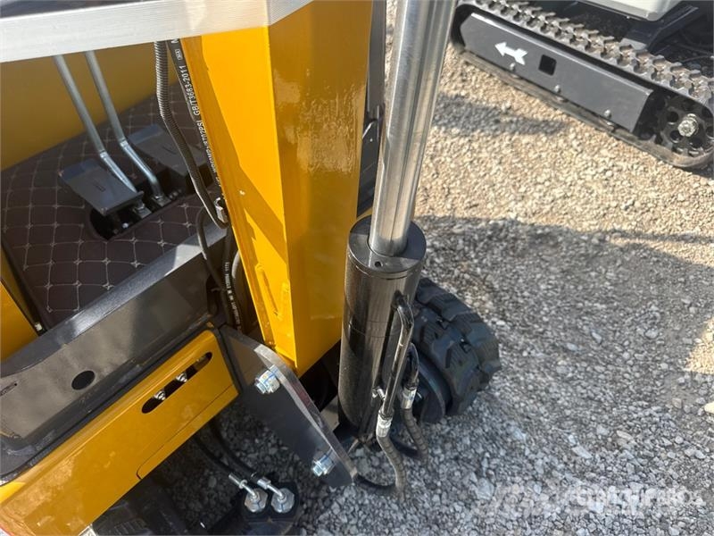 CFG QK18R Mini Excavator (Unused) Miniescavadeiras < 7t (Mini escavadeiras)
