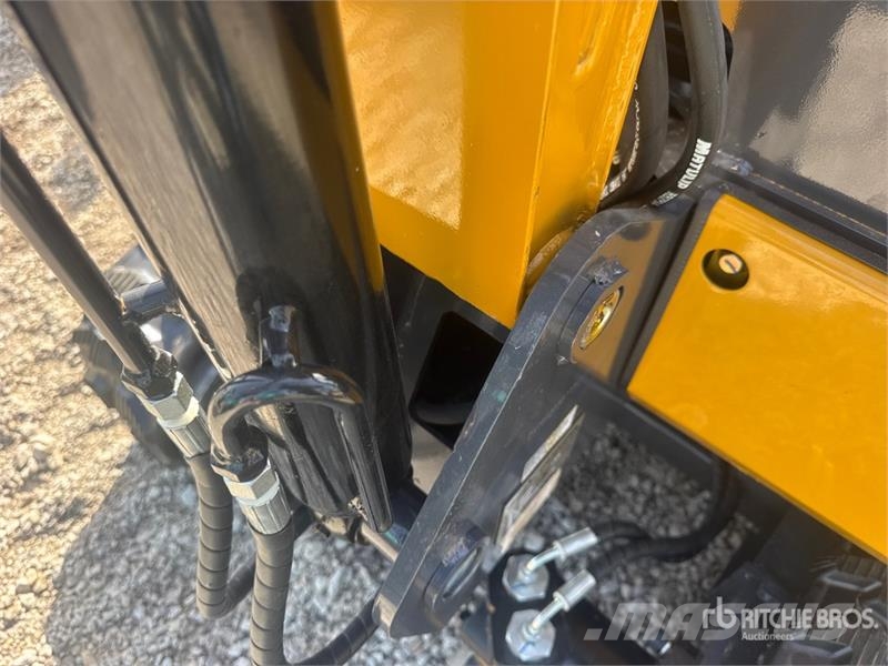 CFG QK18R Mini Excavator (Unused) Miniescavadeiras < 7t (Mini escavadeiras)