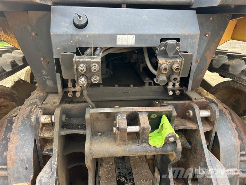 Challenger 65C Track Tractor الجرارات