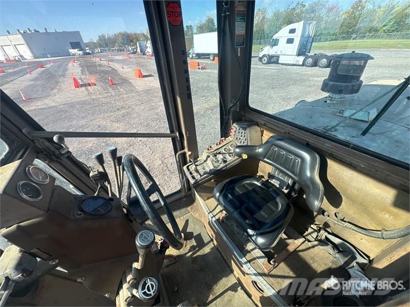 Champion 710A Motor Grader Gredere