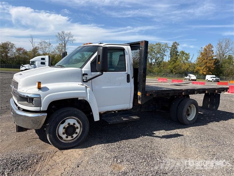Chevrolet 4500 Tovornjaki s kesonom/platojem