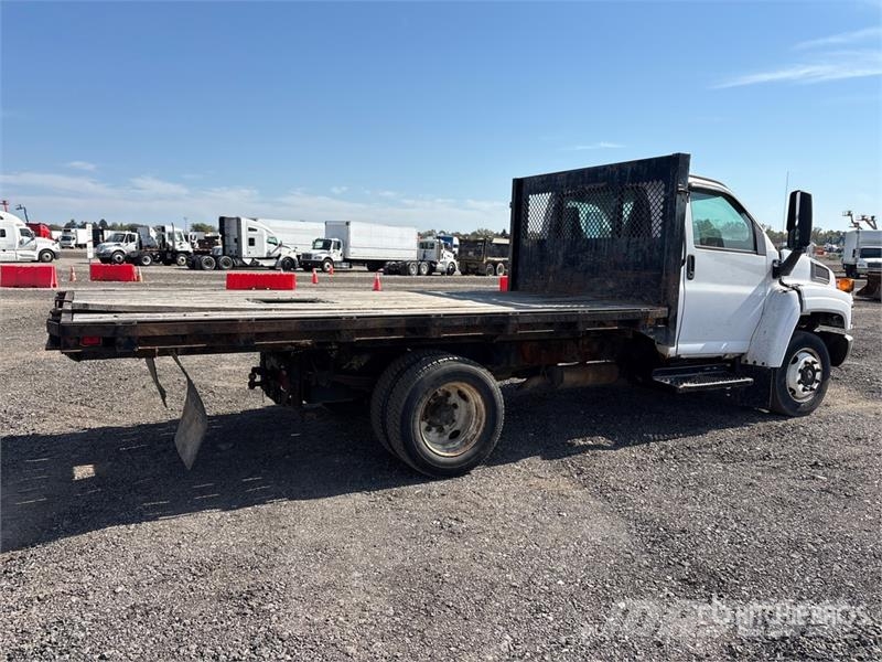 Chevrolet 4500 Tovornjaki s kesonom/platojem