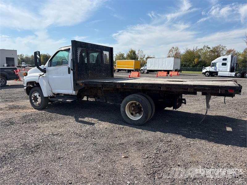 Chevrolet 4500 Tovornjaki s kesonom/platojem
