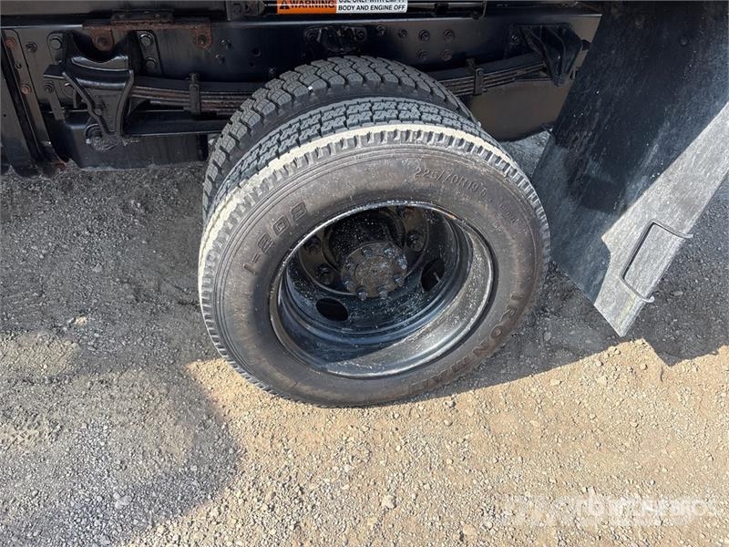 Chevrolet 6500 HD 4x4 S/A Dump Truck Wywrotki