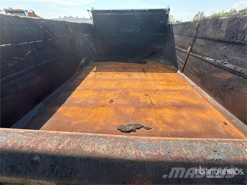 Chevrolet 6500 HD 4x4 S/A Dump Truck Wywrotki
