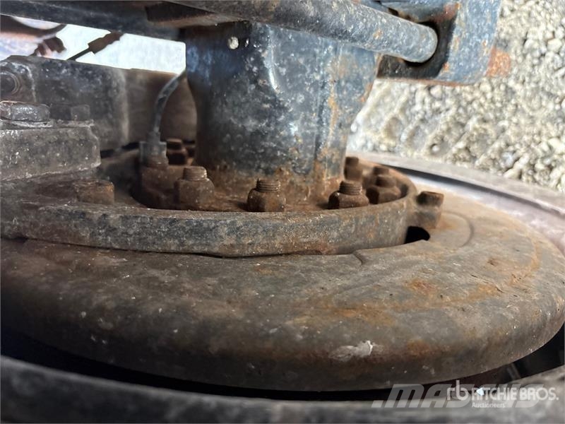 Chevrolet 6500 HD 4x4 S/A Dump Truck Wywrotki