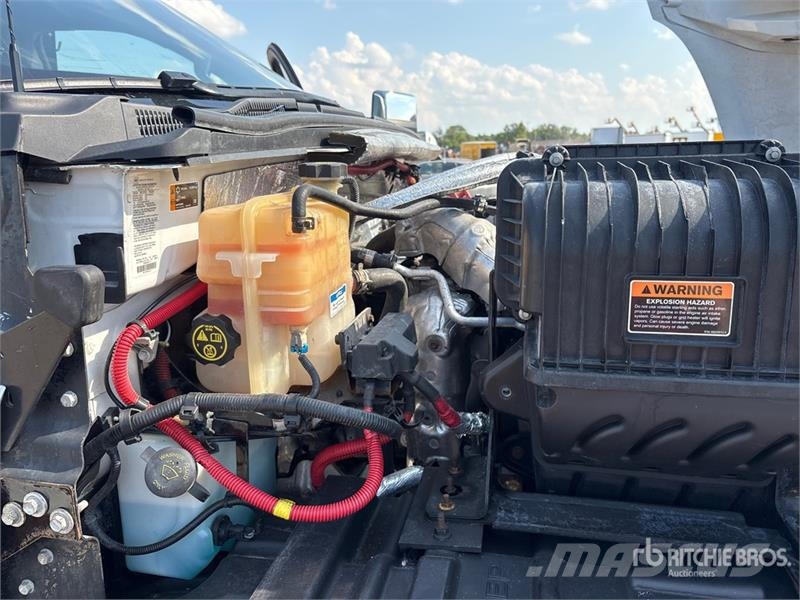 Chevrolet 6500 HD 4x4 S/A Dump Truck Wywrotki