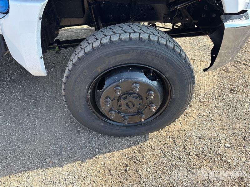 Chevrolet 6500 HD 4x4 S/A Dump Truck Wywrotki
