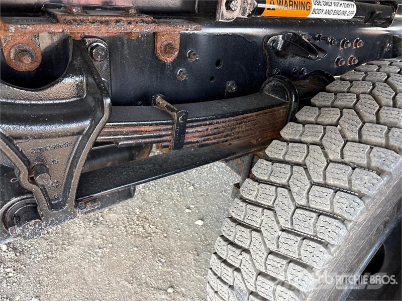 Chevrolet 6500 HD 4x4 S/A Dump Truck Wywrotki