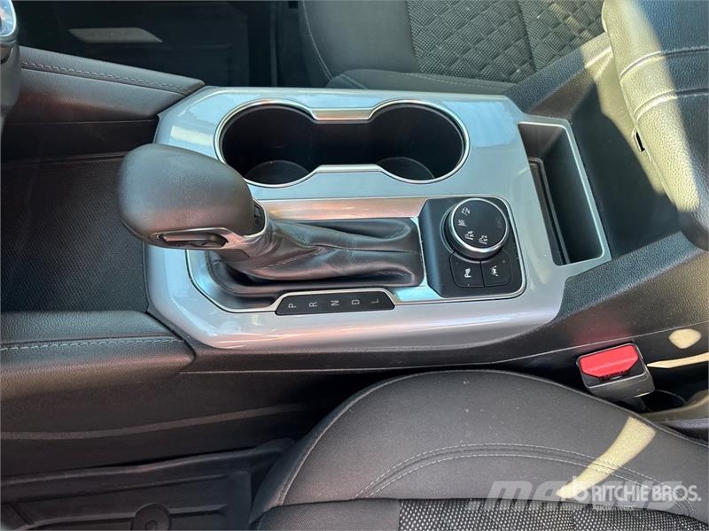 Chevrolet Blazer AWD SUV Avtomobili