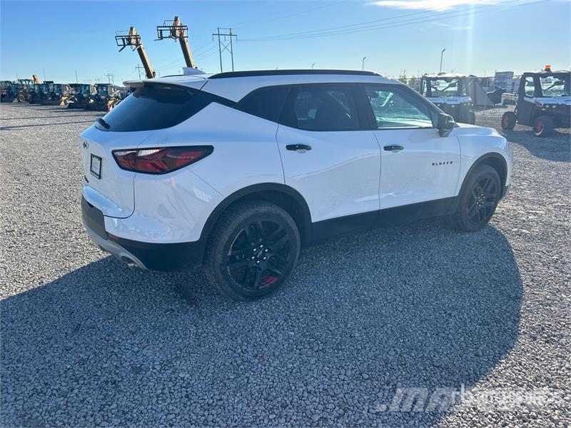 Chevrolet Blazer AWD SUV Otomobiller