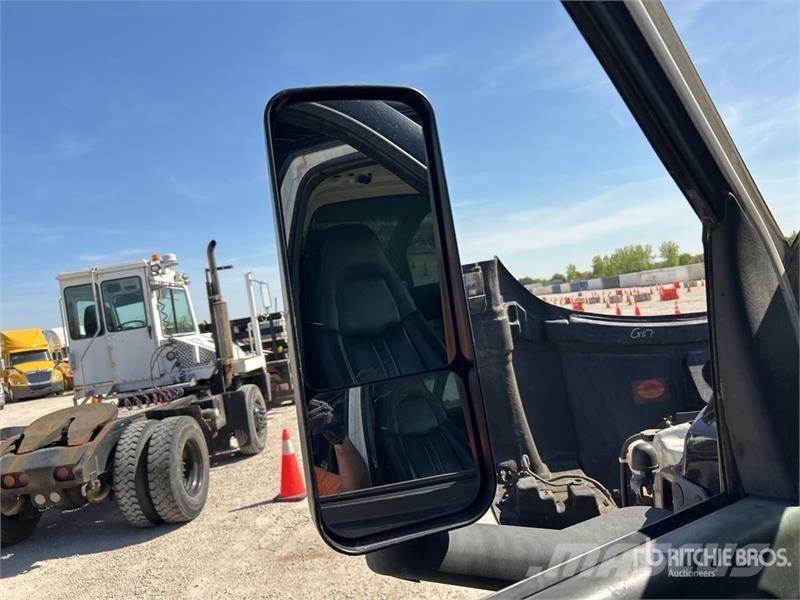 Chevrolet C4500 4x2 Dump Truck Camiones bañeras basculantes o volquetes
