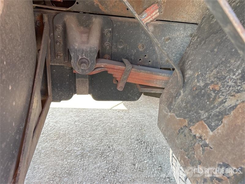 Chevrolet C4500 4x2 Dump Truck Camiones bañeras basculantes o volquetes