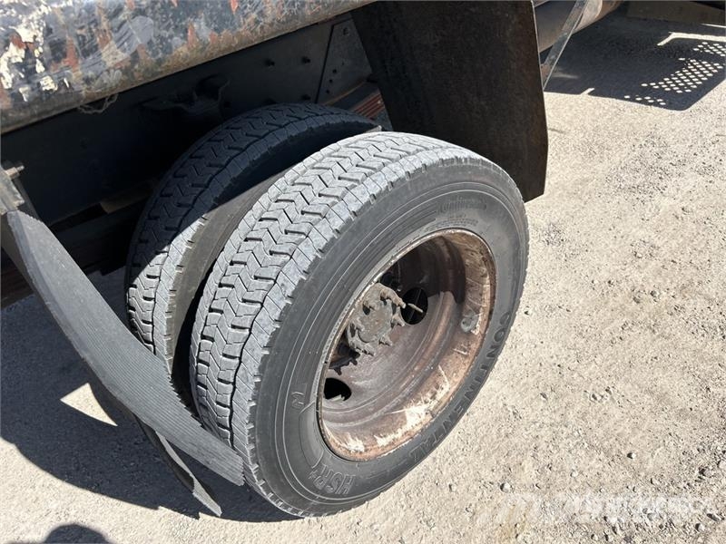 Chevrolet C4500 4x2 Dump Truck Camiones bañeras basculantes o volquetes