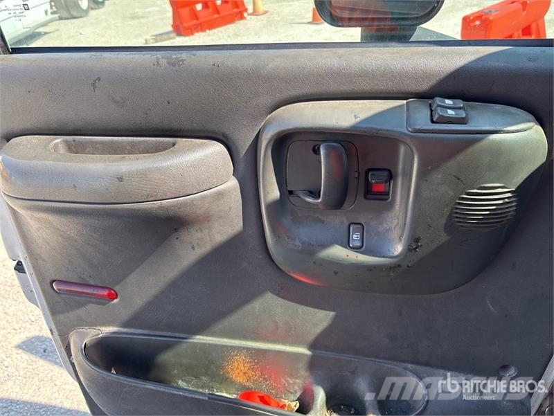 Chevrolet C4500 4x2 Dump Truck Camiones bañeras basculantes o volquetes