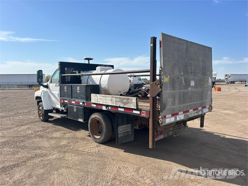 Chevrolet C4500 4x2 Flatbed Truck Kamioni sa otvorenim sandukom