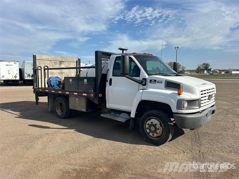 Chevrolet C4500 4x2 Flatbed Truck Kamioni sa otvorenim sandukom