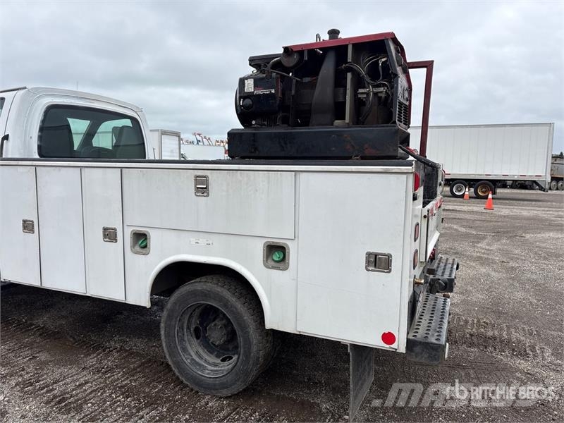 Chevrolet C4500 4x2 Service Truck 多目的／汎用車両