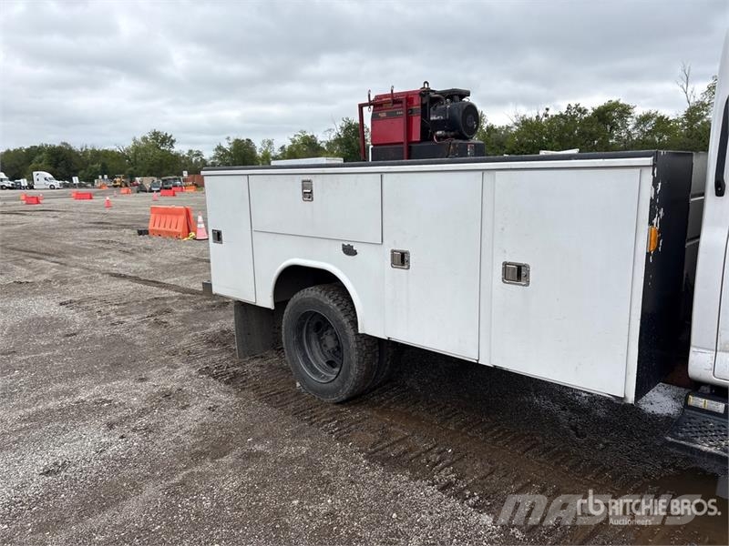 Chevrolet C4500 4x2 Service Truck 多目的／汎用車両