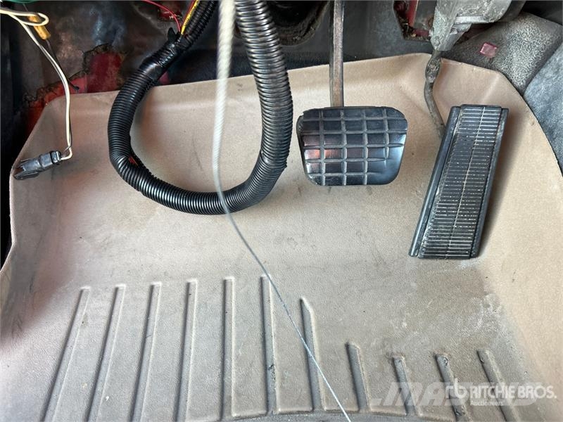 Chevrolet C6500 Kabíny a interiér