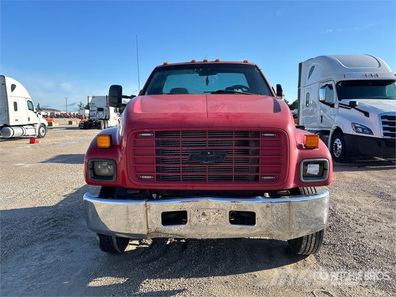 Chevrolet C6500 Kabíny a interiér
