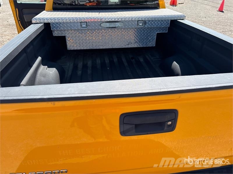 Chevrolet Colorado Прочие фургоны