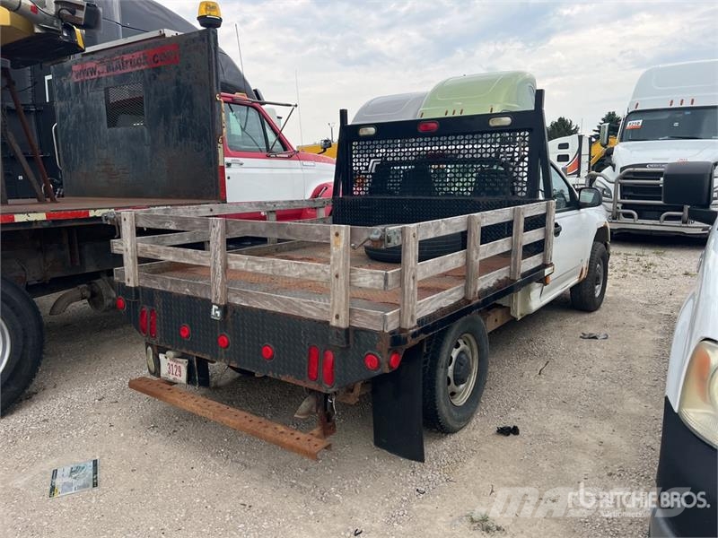 Chevrolet Colorado شاحنات مسطحة/مفصلية الجوانب