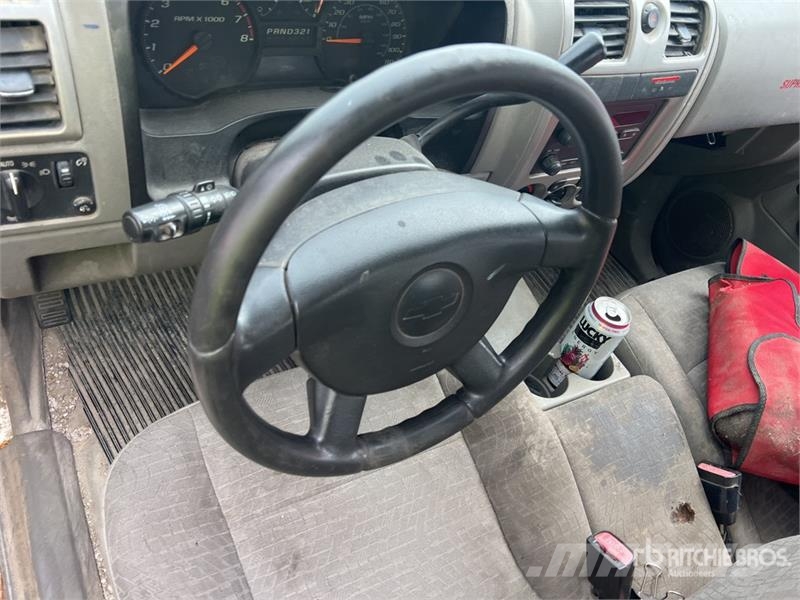 Chevrolet Colorado شاحنات مسطحة/مفصلية الجوانب