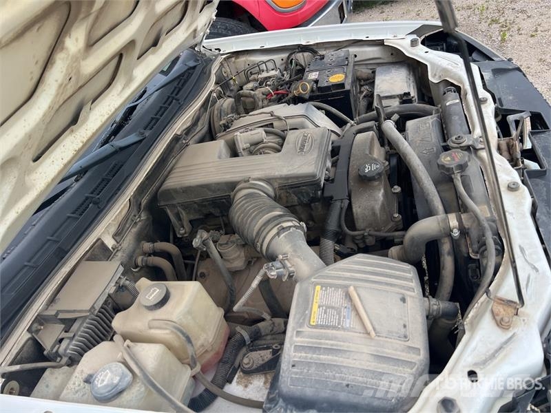 Chevrolet Colorado شاحنات مسطحة/مفصلية الجوانب