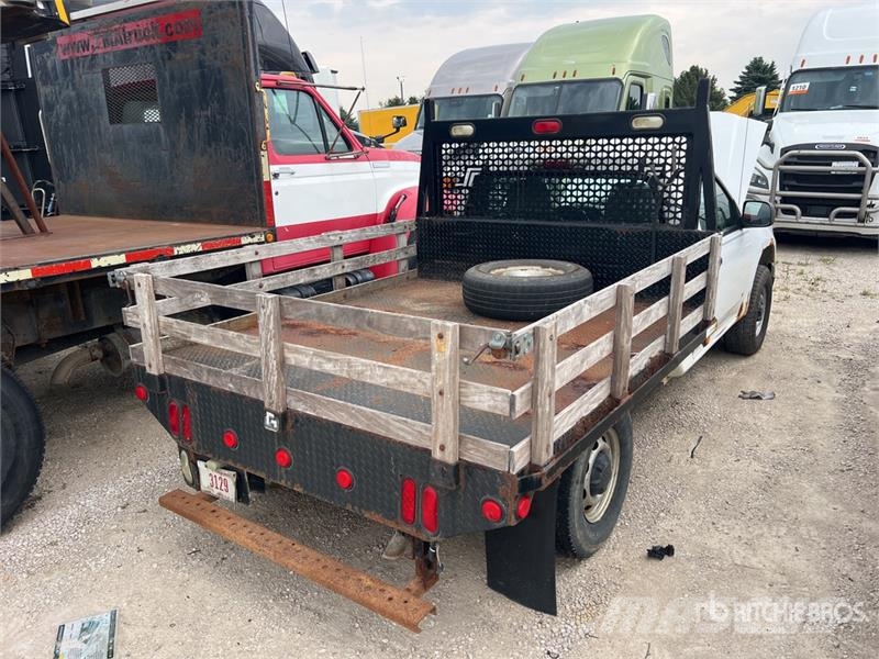 Chevrolet Colorado شاحنات مسطحة/مفصلية الجوانب