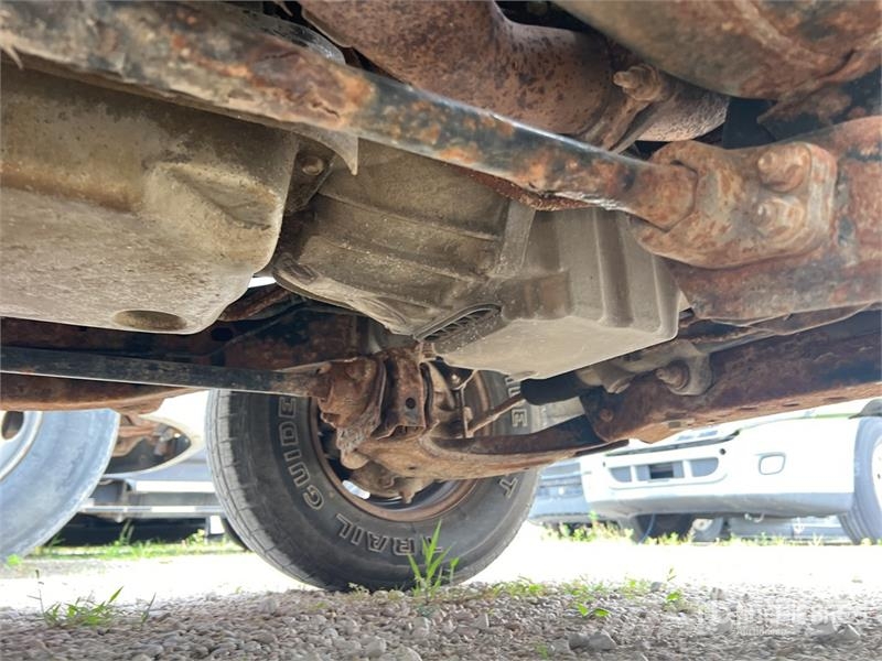 Chevrolet Colorado شاحنات مسطحة/مفصلية الجوانب