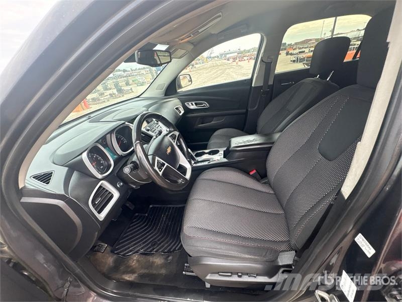 Chevrolet Equinox 2WD SUV Automašīnas