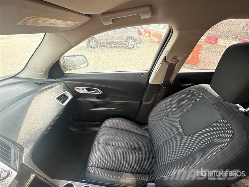 Chevrolet Equinox 2WD SUV Kistehergépjárművek