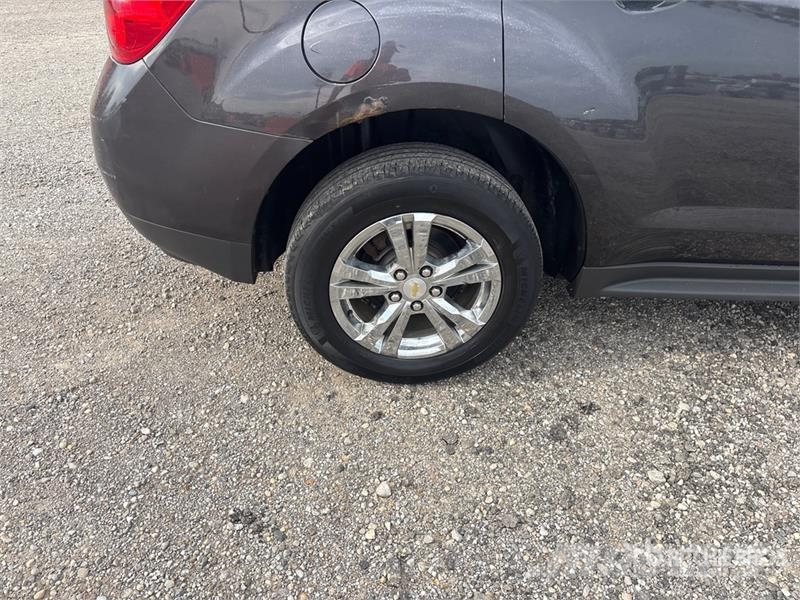 Chevrolet Equinox 2WD SUV Automašīnas