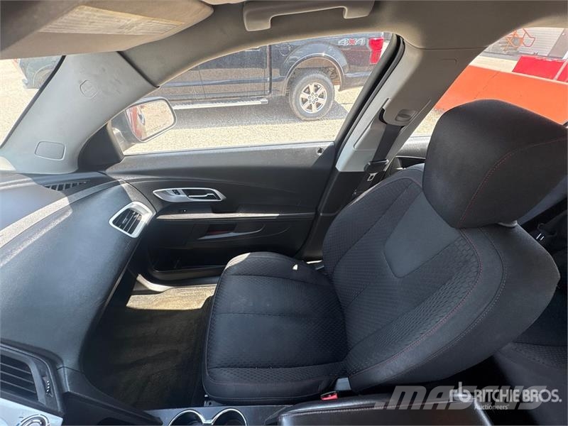Chevrolet Equinox 2WD SUV سيارات