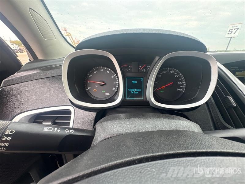 Chevrolet Equinox 2WD SUV Automašīnas