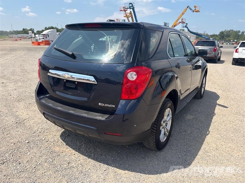 Chevrolet Equinox 2WD SUV سيارات