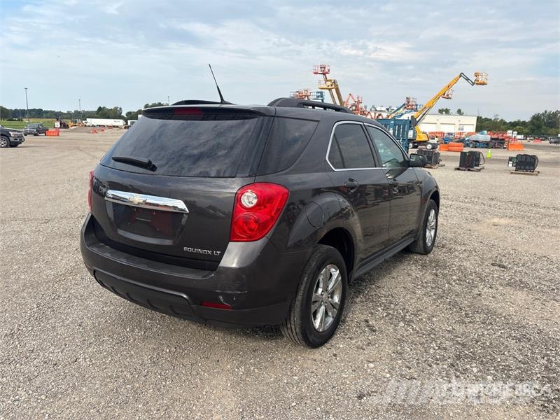 Chevrolet Equinox 2WD SUV Automašīnas
