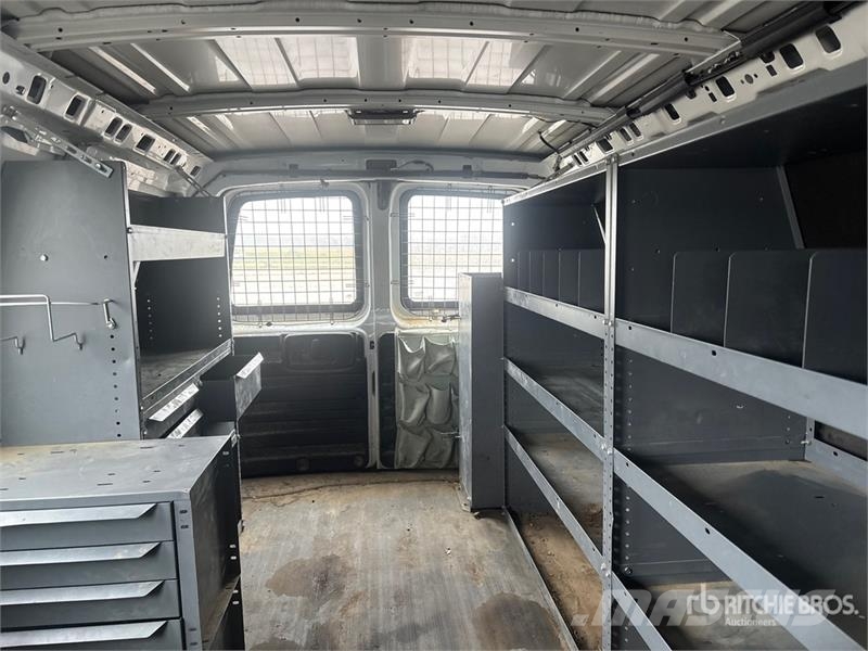Chevrolet Express 2500 Cargo Van Gesloten bedrijfswagens