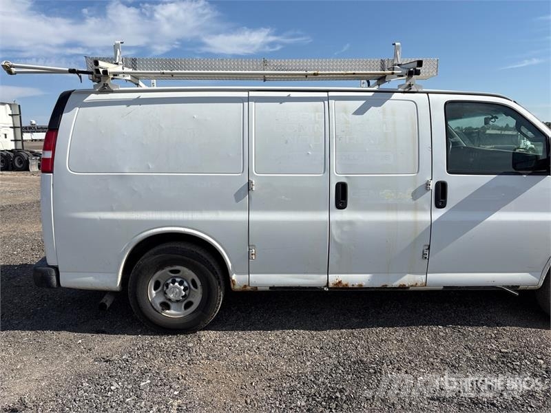Chevrolet Express 2500 Cargo Van Dostavna vozila / kombiji